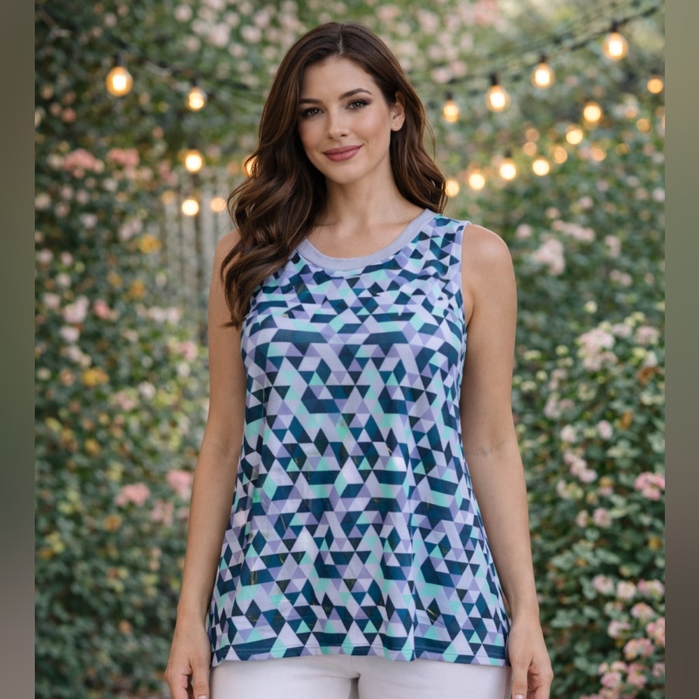 Abstract Geometric Sleeveless Tee in Blue and Green